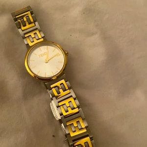 Fendi watch only wore 5 times gold n silver small